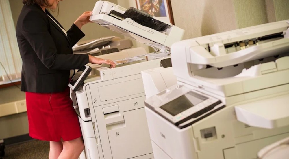 The Differences Between a Multifunction Printer and a Standard Copier